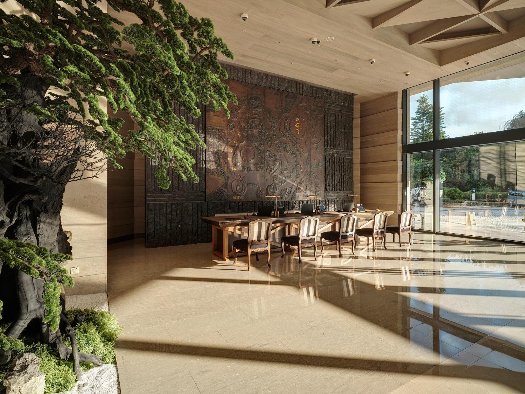 Fleur De Chine Hotel Yuchi Exterior foto The interior of the hotel