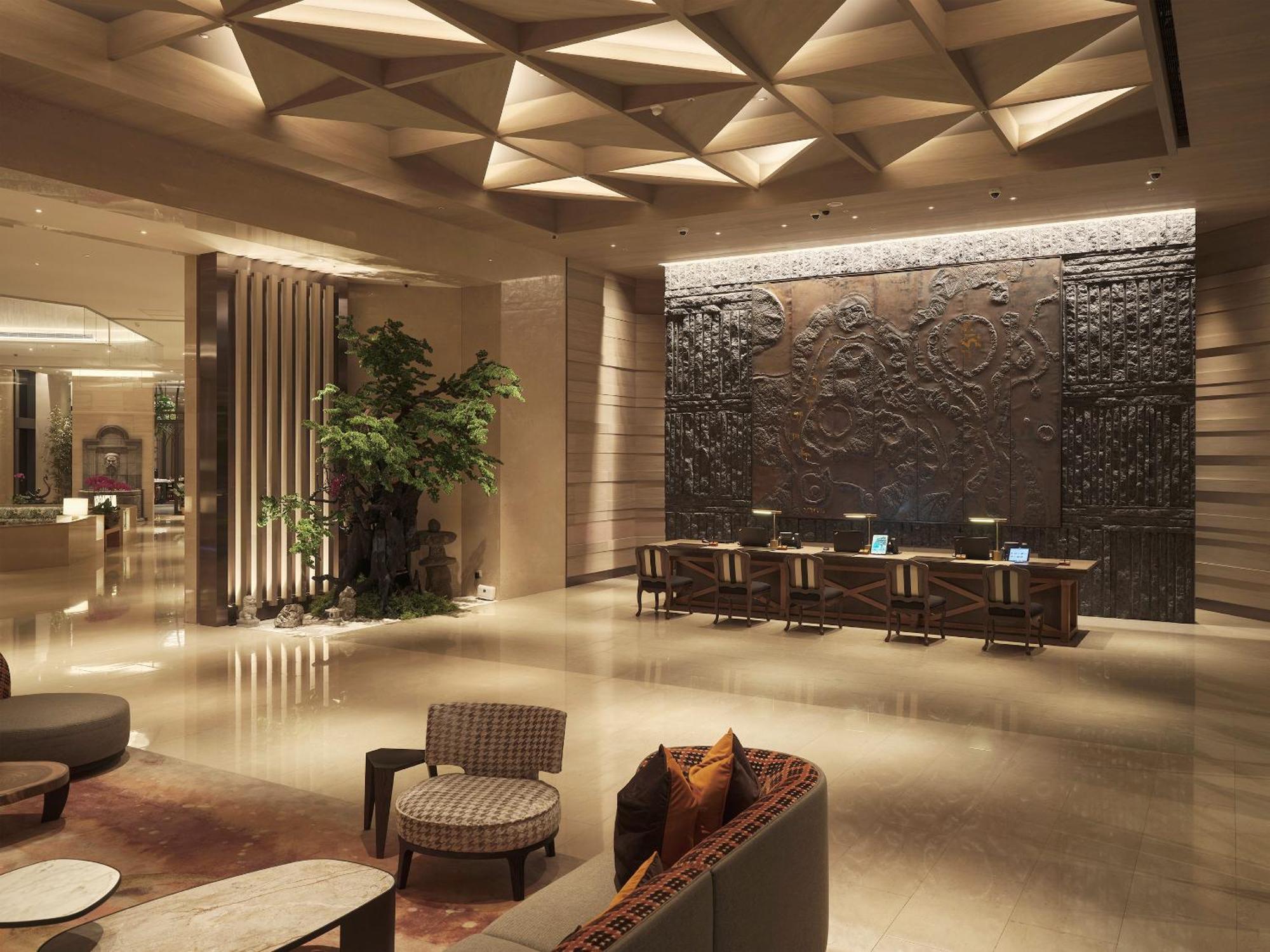 Fleur De Chine Hotel Yuchi Exterior foto The lobby of the hotel