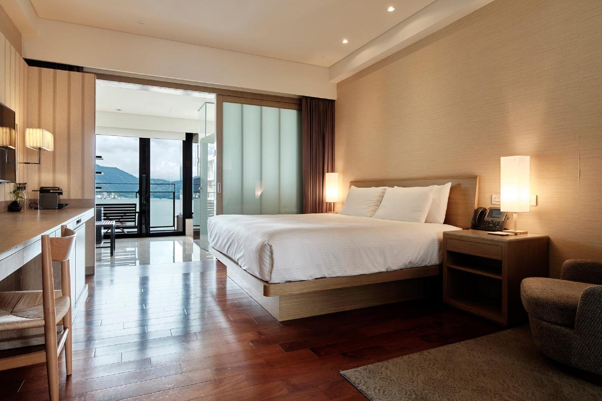 Fleur De Chine Hotel Yuchi Quarto foto Deluxe Ocean View Room