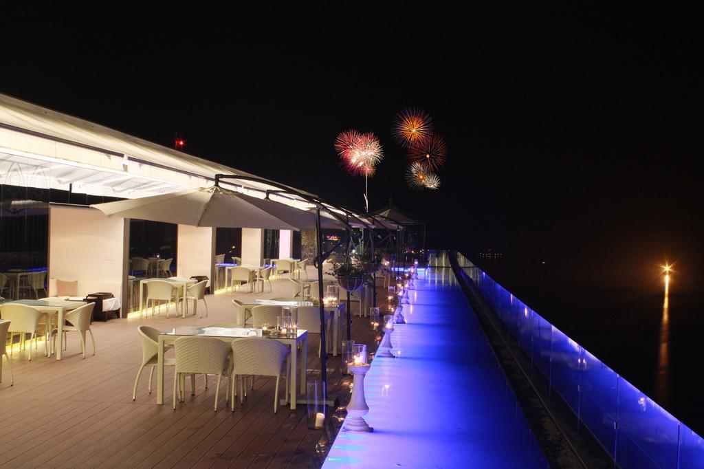 Fleur De Chine Hotel Yuchi Exterior foto Skyline